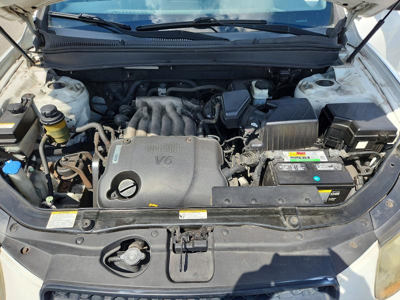 Photo 12 from auction – 2009 HYUNDAI SANTA FE with VIN 5NMSG13D39H318233