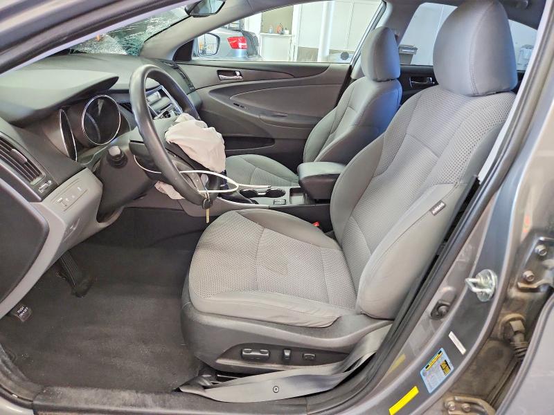 Photo 7 from auction – 2013 HYUNDAI SONATA with VIN 5NPEB4AC6DH713798