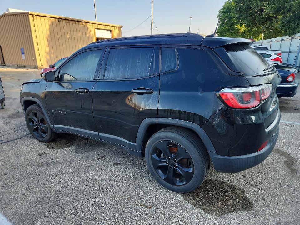 Photo 2 from auction – 2018 JEEP COMPASS with VIN 3C4NJCBB2JT461319