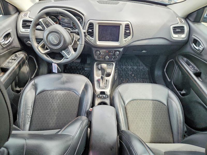 Photo 8 from auction – 2018 JEEP COMPASS with VIN 3C4NJDBB3JT116676