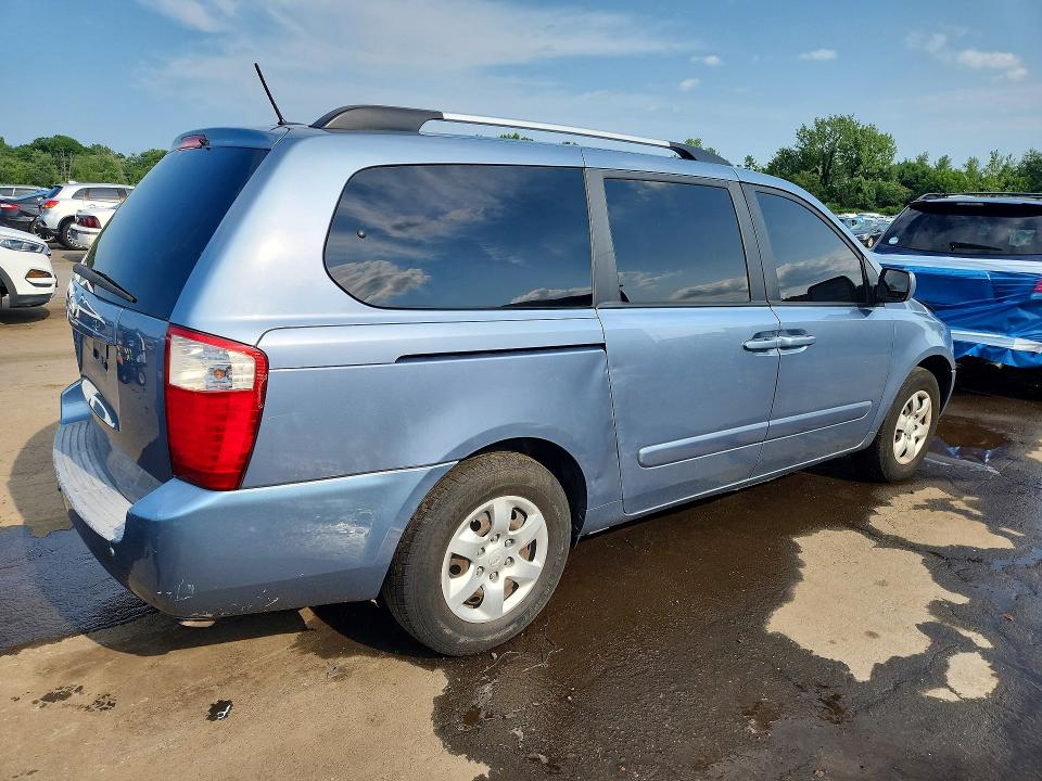 Photo 3 from auction – 2010 KIA SEDONA with VIN KNDMG4C31A6341884