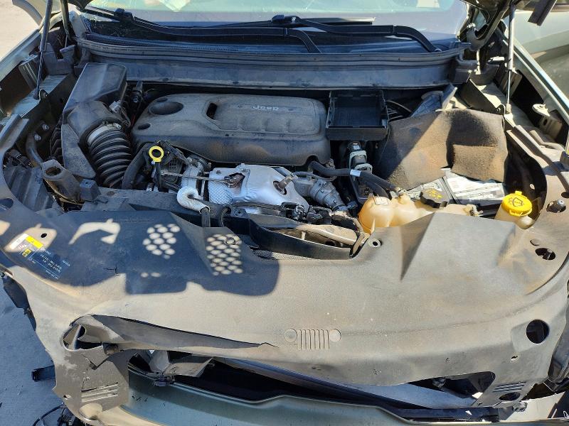 Снимка 12 от търг – 2019 JEEP CHEROKEE с VIN 1C4PJMDN6KD174448
