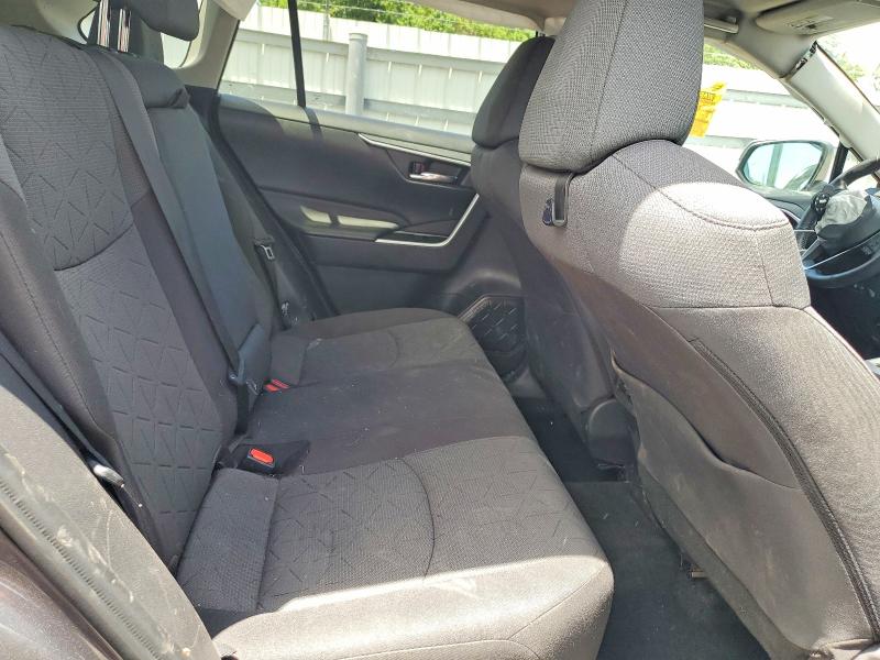 Photo 11 from auction – 2022 TOYOTA RAV4 with VIN 2T3P1RFV9NW301033