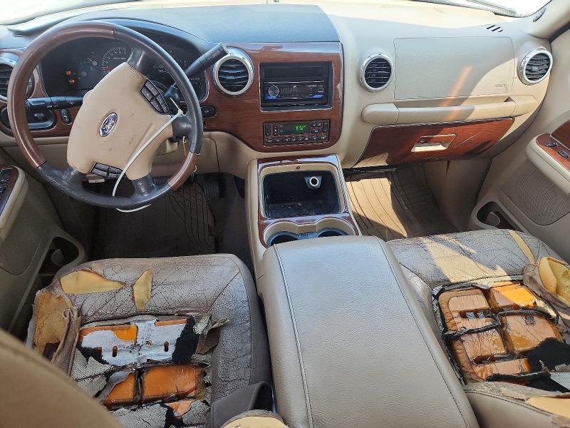 Photo 8 from auction – 2003 FORD EXPEDITION with VIN 1FMFU17L43LB87195