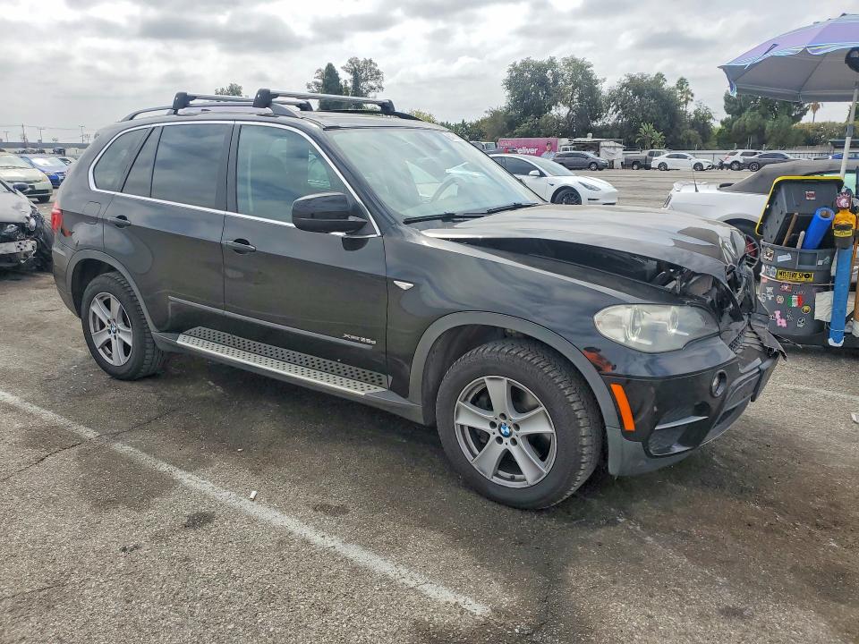 Photo 4 from auction – 2013 BMW X5 with VIN 5UXZW0C55D0B94576