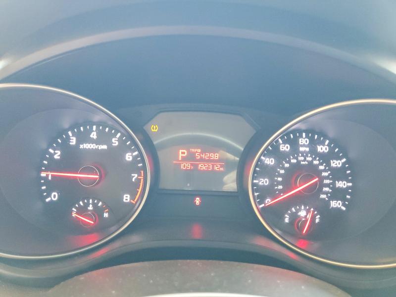Photo 9 from auction – 2015 KIA SEDONA with VIN KNDMB5C10F6045247
