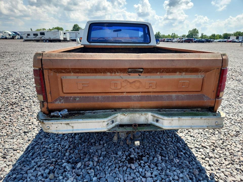 Photo 6 from auction – 1982 FORD F150 with VIN 1FTDF15F4CLA44539