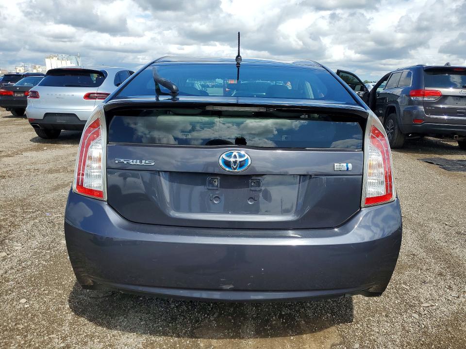 Photo 6 from auction – 2013 TOYOTA PRIUS with VIN JTDKN3DU4D1622030
