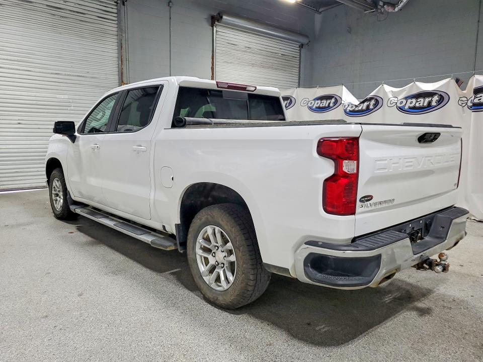 Photo 2 from auction – 2024 CHEVROLET SILVERADO with VIN 1GCUDDED0RZ221194