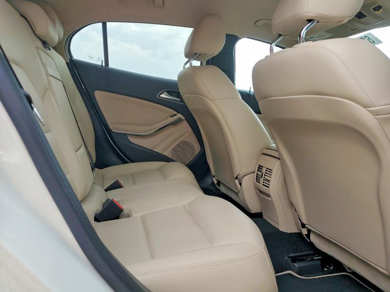 Photo 10 from auction – 2015 MERCEDES-BENZ GLA with VIN WDCTG4EB0FJ175002