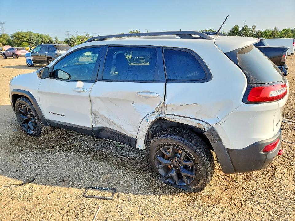 Photo 2 from auction – 2015 JEEP CHEROKEE with VIN 1C4PJMBS6FW604689