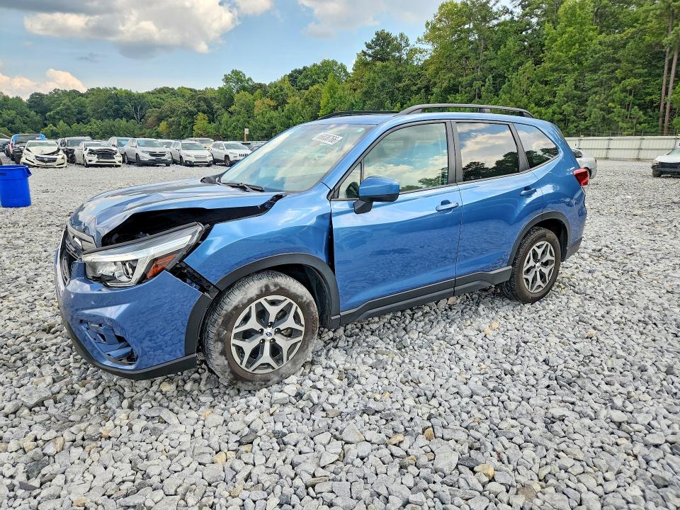 SUBARU FORESTER 2019 with VIN JF2SKAGC4KH550722 - Photo from auction