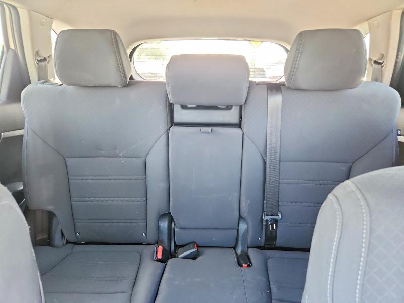 Photo 10 from auction – 2017 KIA SORENTO with VIN 5XYPGDA32HG210745
