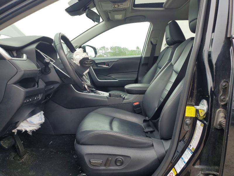 Photo 7 from auction – 2019 TOYOTA RAV4 with VIN 2T3A1RFV5KW025662