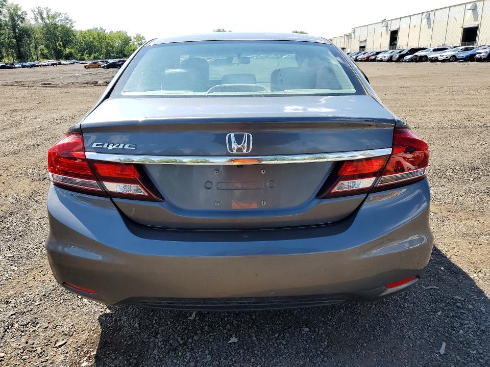 Photo 6 from auction – 2013 HONDA CIVIC with VIN 2HGFB2F80DH517296