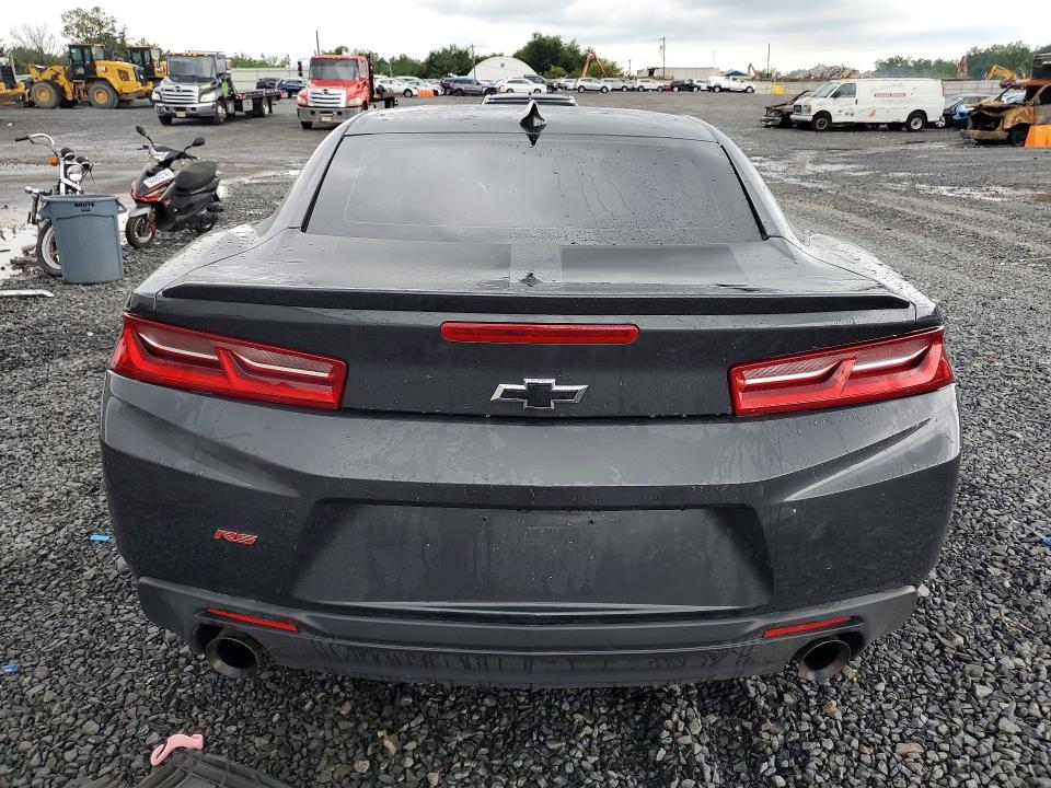 Photo 6 from auction – 2018 CHEVROLET CAMARO with VIN 1G1FB1RS9J0138208
