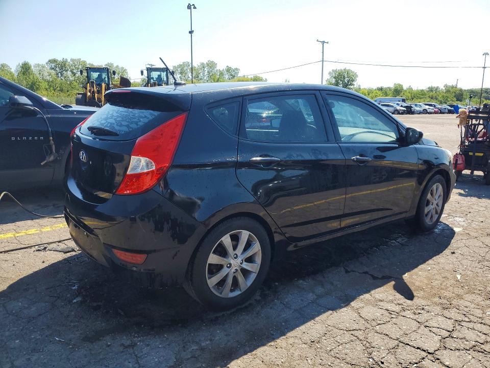 Photo 3 from auction – 2012 HYUNDAI ACCENT with VIN KMHCU5AE2CU018758