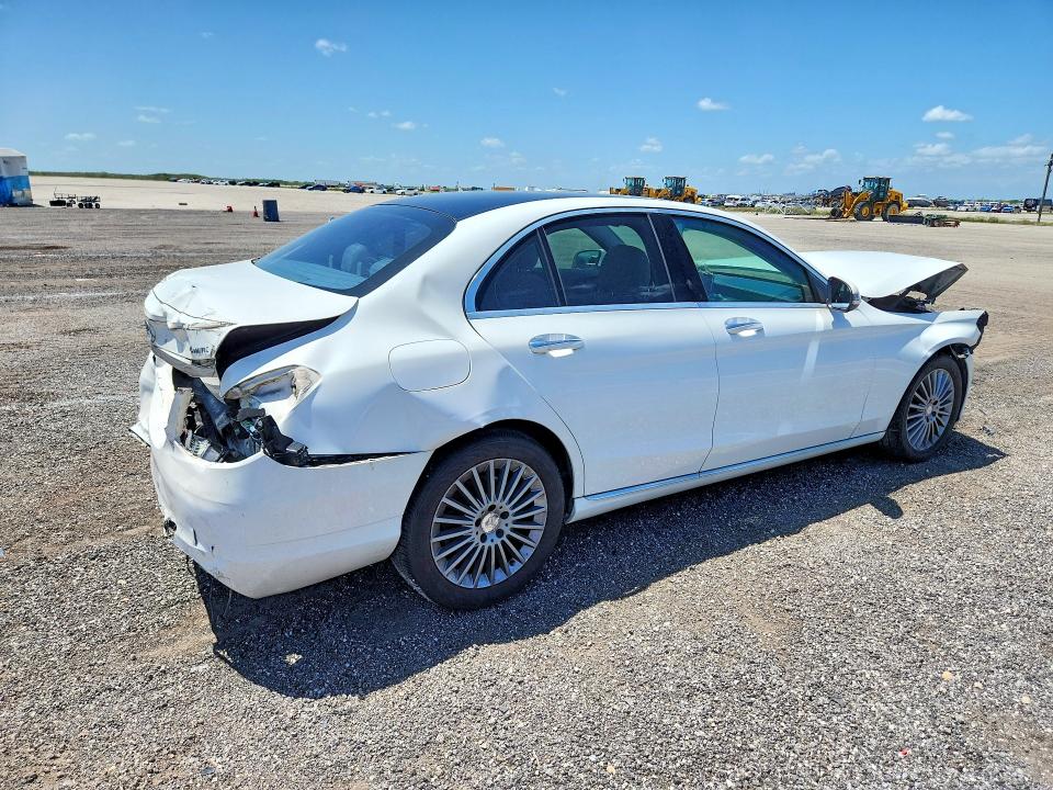 Photo 3 from auction – 2016 MERCEDES-BENZ C with VIN 55SWF4KB0GU098259