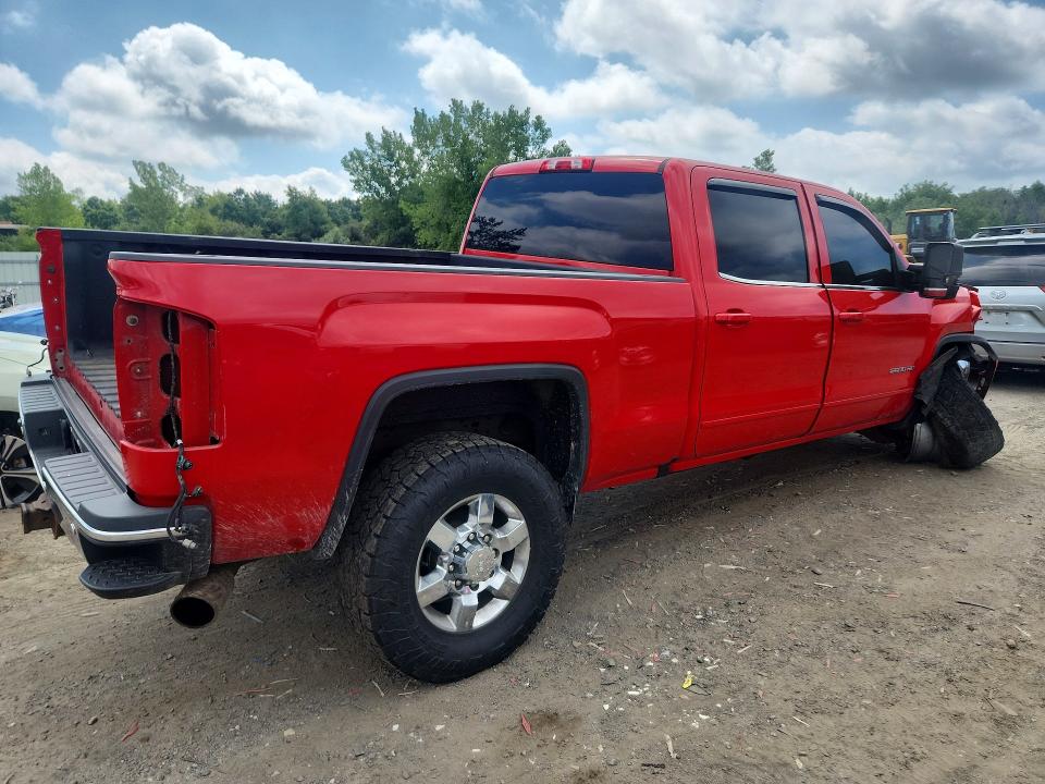 Photo 3 from auction – 2017 GMC SIERRA with VIN 1GT12SEG1HF126148