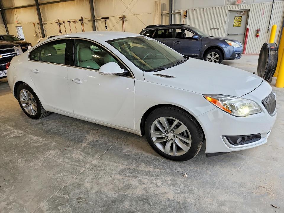 Photo 4 from auction – 2017 BUICK REGAL with VIN 2G4GR5GX0H9105364