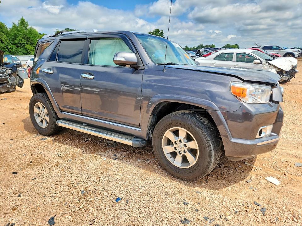 Photo 4 from auction – 2011 TOYOTA 4RUNNER with VIN JTEZU5JR2B5024761