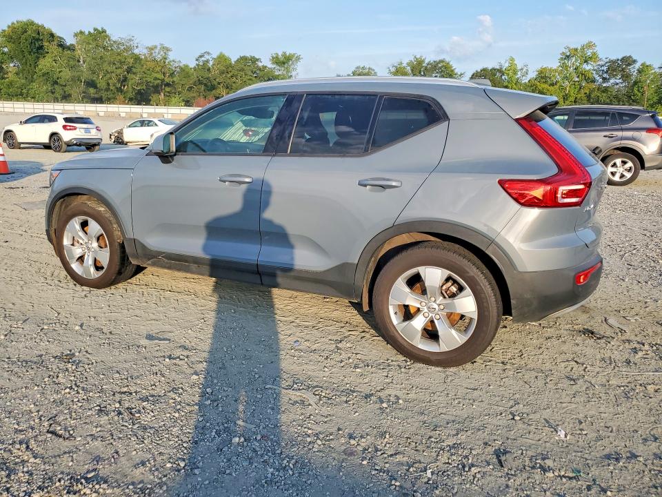 Photo 2 from auction – 2021 VOLVO XC40 with VIN YV4162UK9M2601196