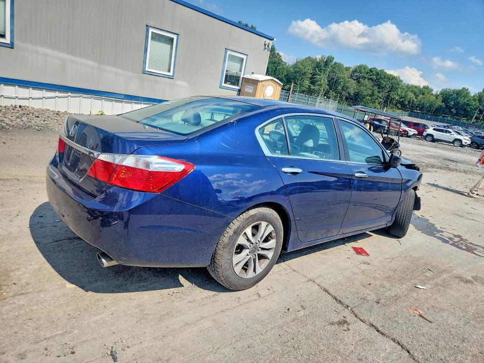 Photo 3 from auction – 2014 HONDA ACCORD with VIN 1HGCR2F35EA263653