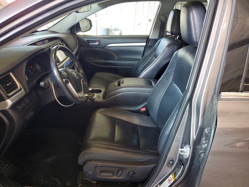 Photo 7 from auction – 2019 TOYOTA HIGHLANDER with VIN 5TDJZRFHXKS592650