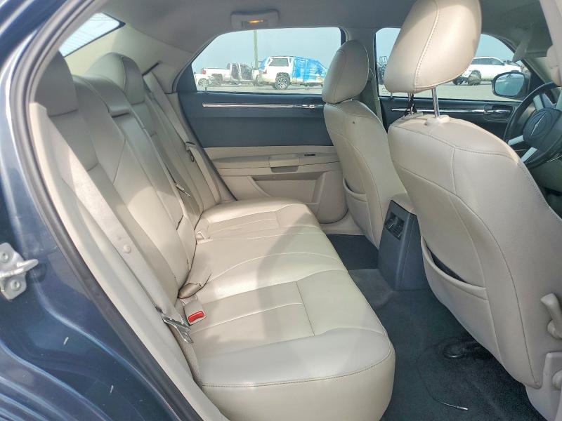 Photo 10 from auction – 2007 CHRYSLER 300 with VIN 2C3KA53G27H896016
