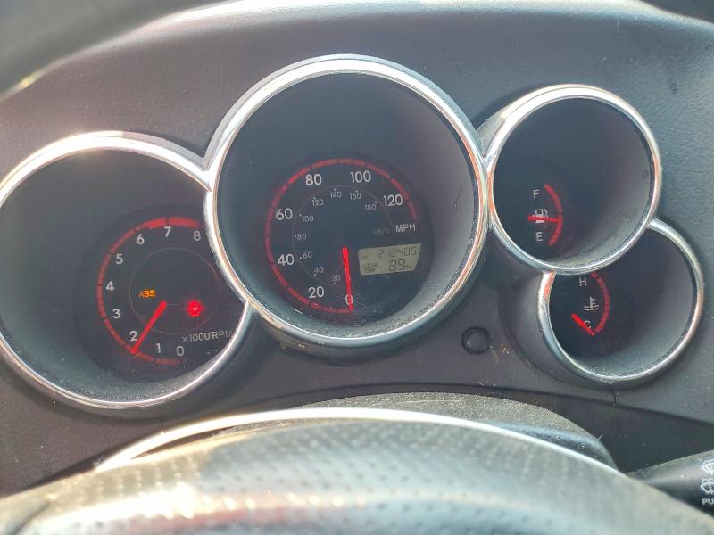 Photo 9 from auction – 2004 PONTIAC VIBE with VIN 5Y2SM64874Z456837