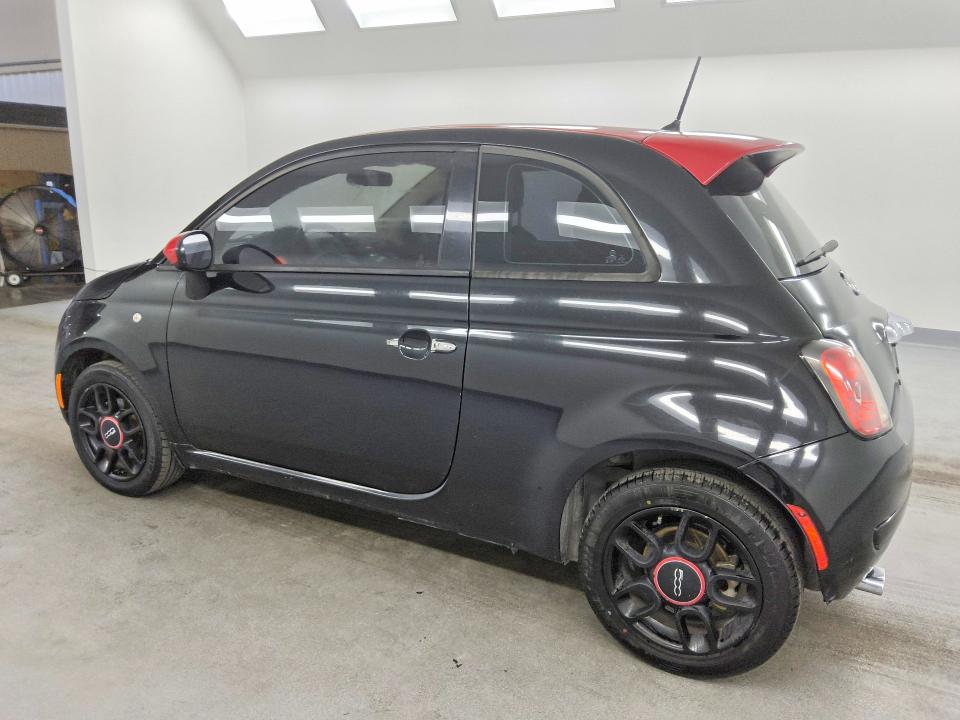 Фото 2 с аукциона – 2015 FIAT 500 с VIN 3C3CFFAR3FT636715