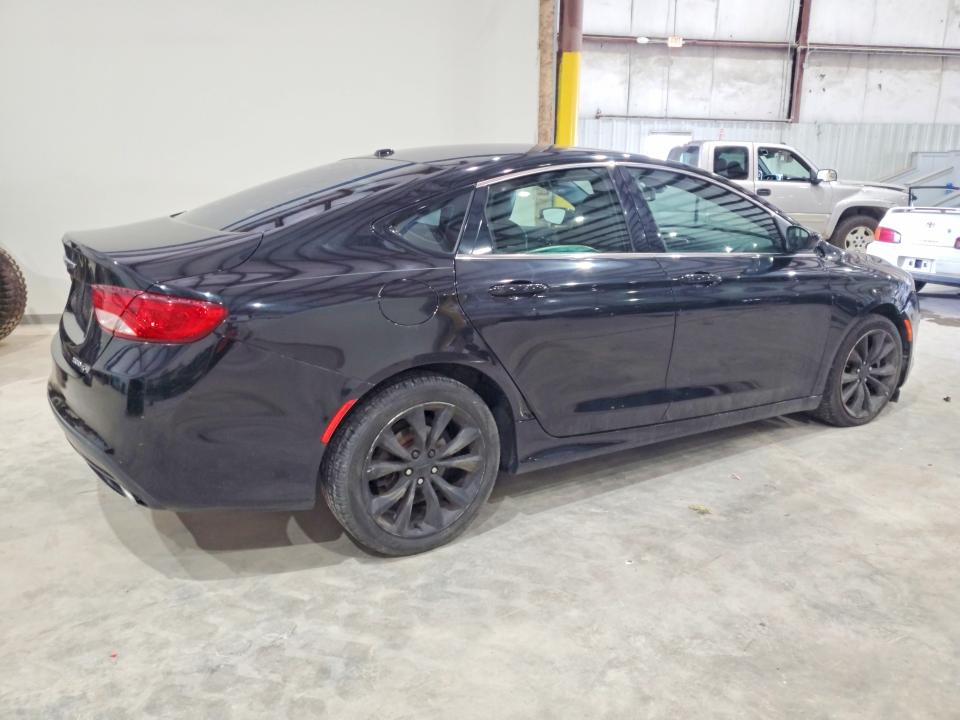 Photo 3 from auction – 2015 CHRYSLER 200 with VIN 1C3CCCBB2FN511682