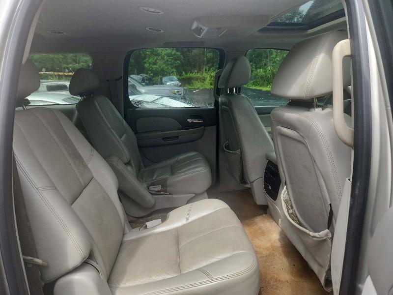 Photo 11 from auction – 2008 CHEVROLET SUBURBAN with VIN 3GNFK16368G197945