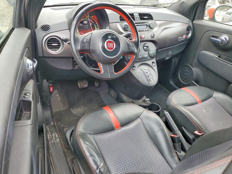 Photo 8 from auction – 2015 FIAT 500 with VIN 3C3CFFGE8FT585717