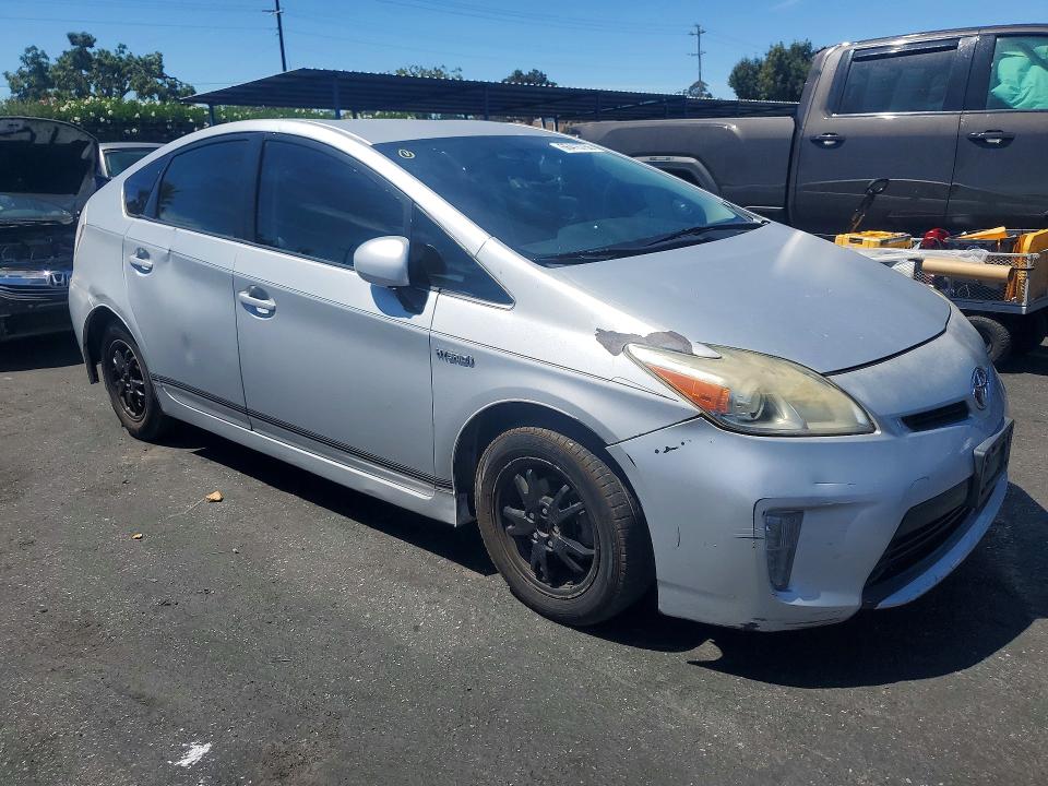Photo 4 from auction – 2011 TOYOTA PRIUS with VIN JTDKN3DU9B0268105
