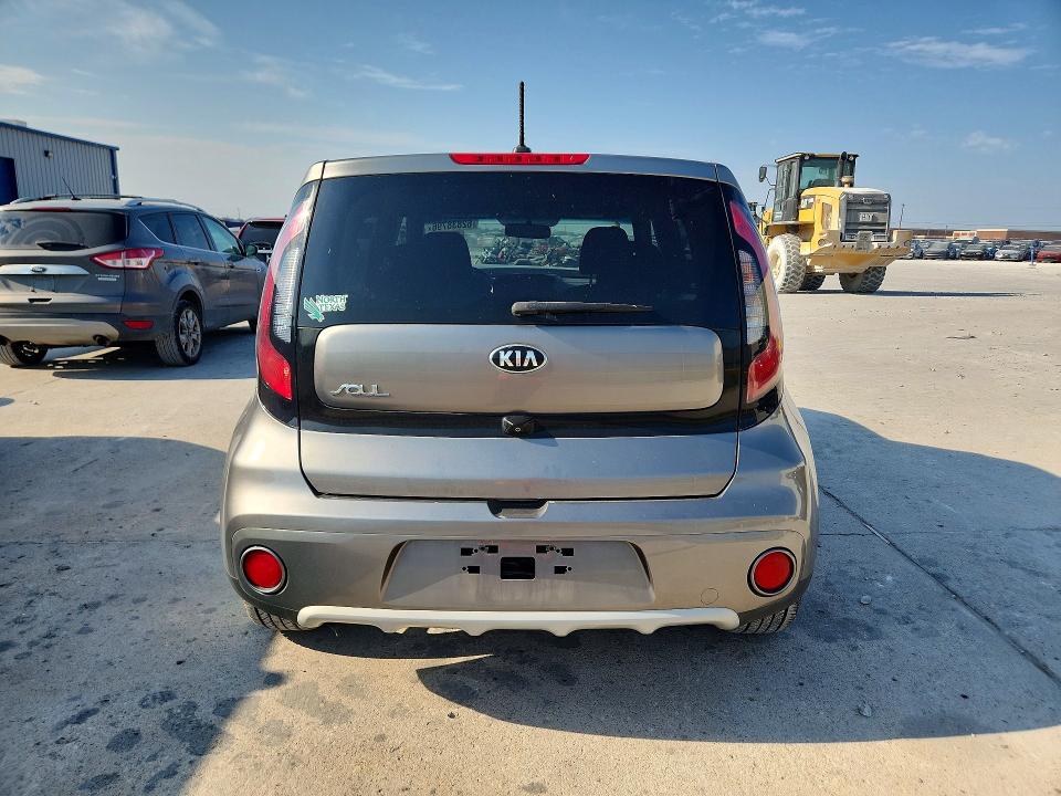 Photo 6 from auction – 2019 KIA SOUL with VIN KNDJP3A51K7647223