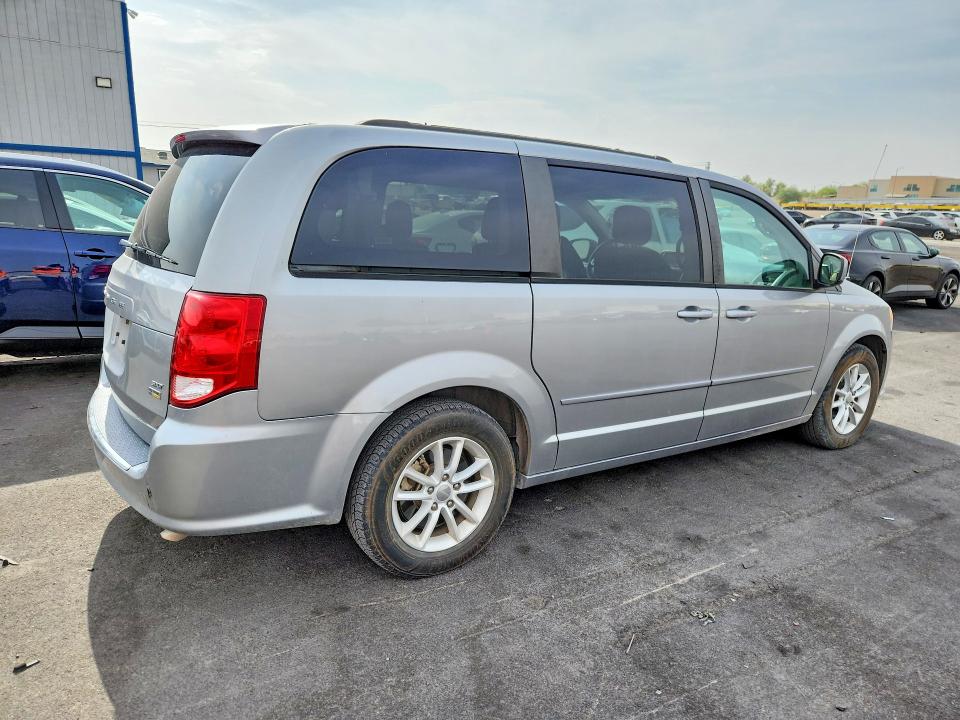 Photo 3 from auction – 2016 DODGE GRAND CARAVAN with VIN 2C4RDGCG4GR317972