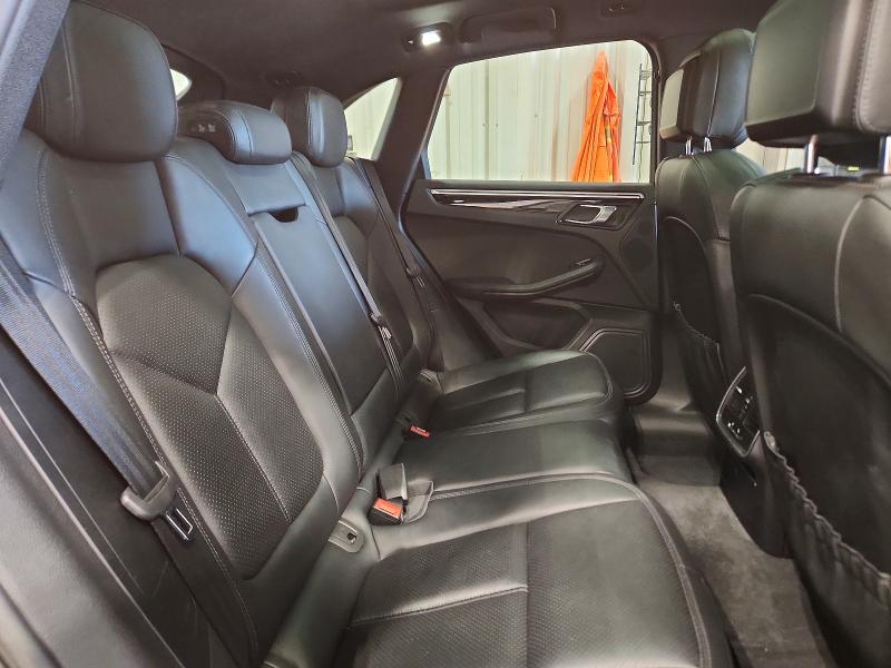 Photo 11 from auction – 2016 PORSCHE MACAN with VIN WP1AB2A58GLB57626