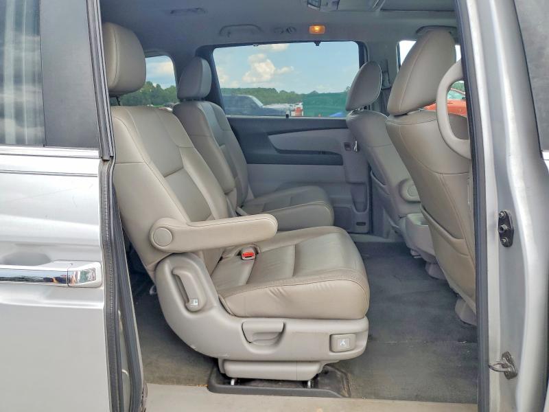 Photo 11 from auction – 2015 HONDA ODYSSEY with VIN 5FNRL5H6XFB056056