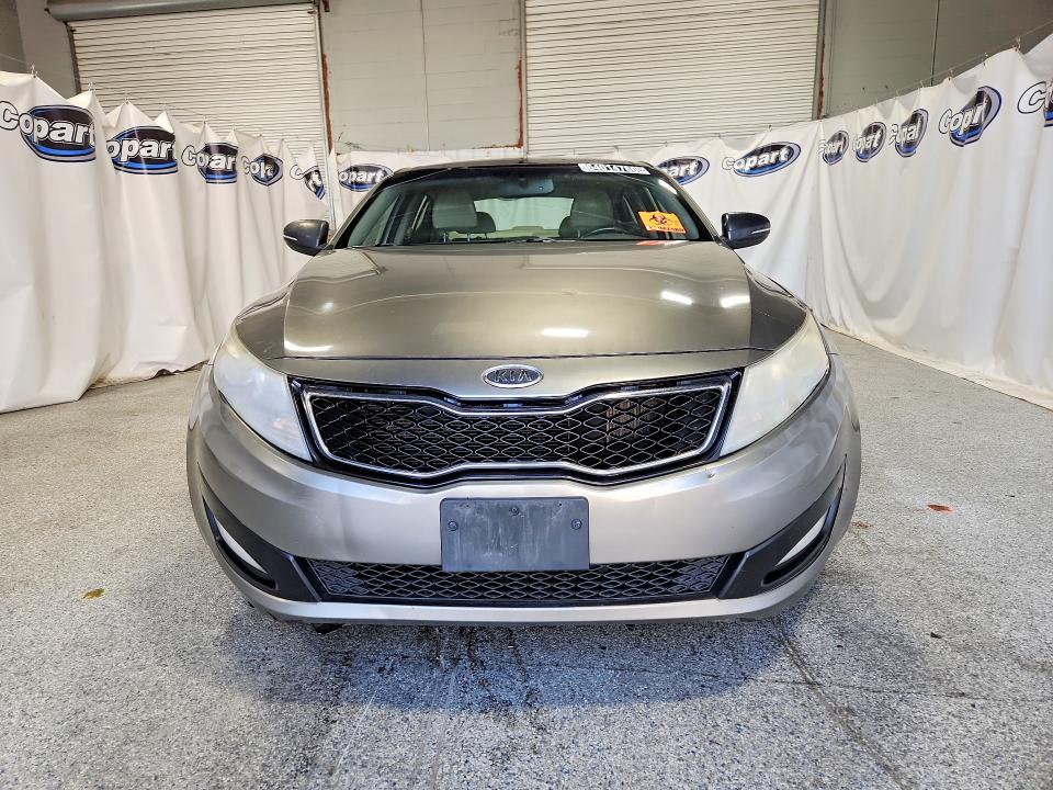 Photo 5 from auction – 2012 KIA OPTIMA with VIN 5XXGN4A64CG015520