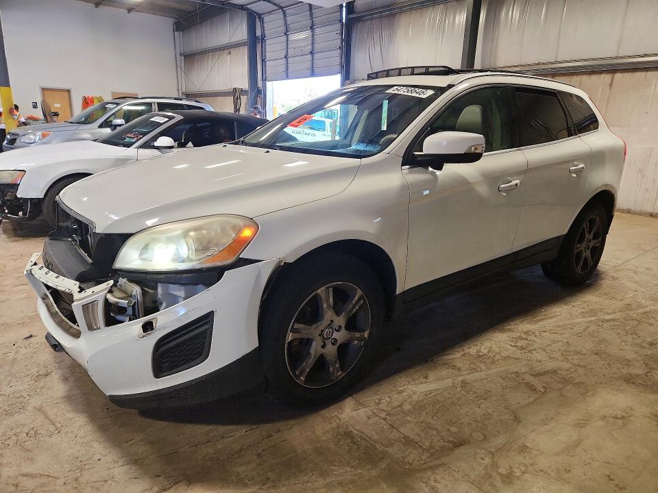 2013 VOLVO XC60 - Търг №64758646