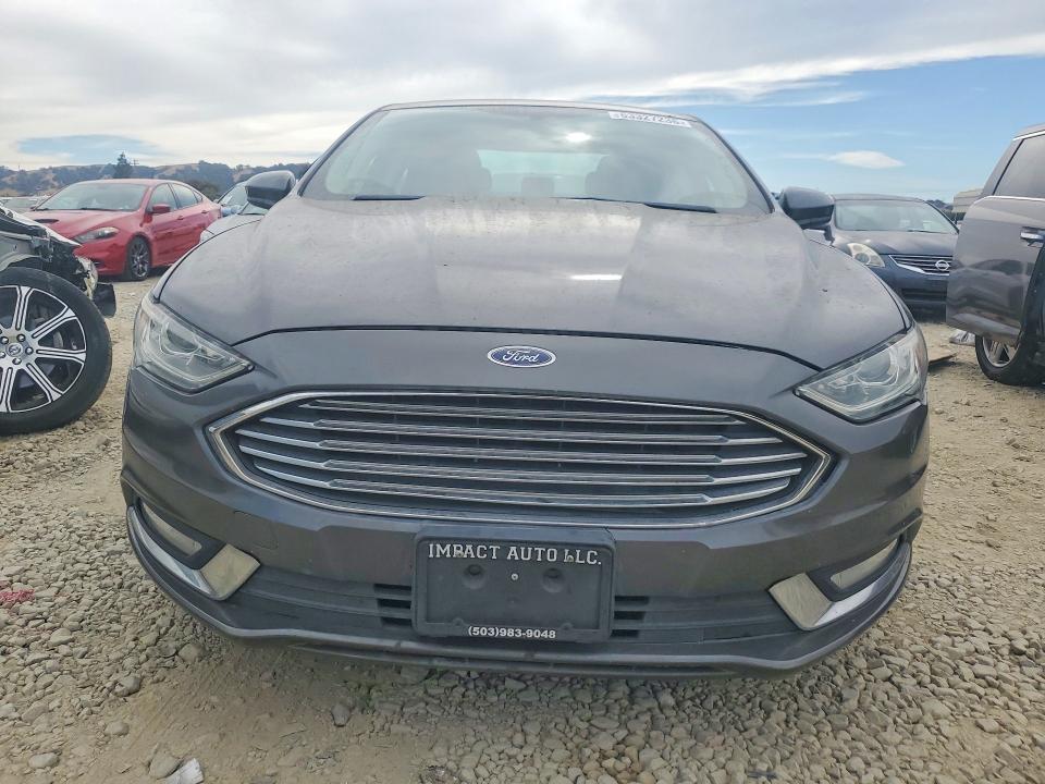 Photo 5 from auction – 2018 FORD FUSION with VIN 3FA6P0G71JR253487
