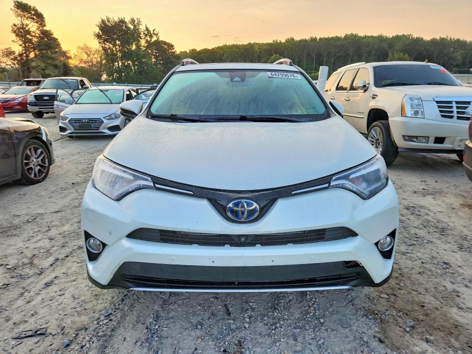 Photo 5 from auction – 2017 TOYOTA RAV4 HV with VIN JTMDJREV6HD080223