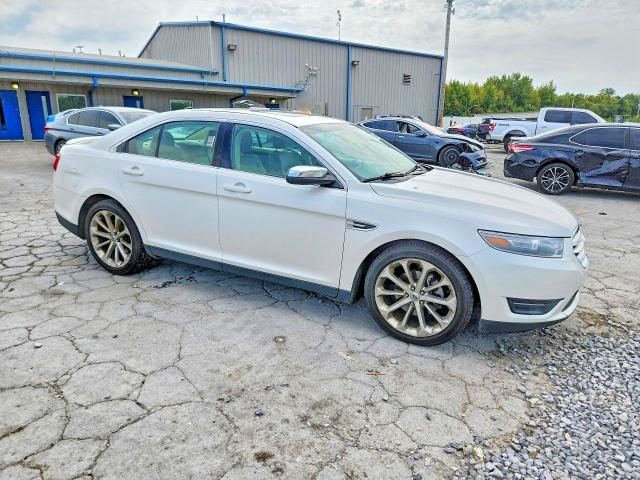 Photo 4 from auction – 2014 FORD TAURUS with VIN 1FAHP2F82EG152650