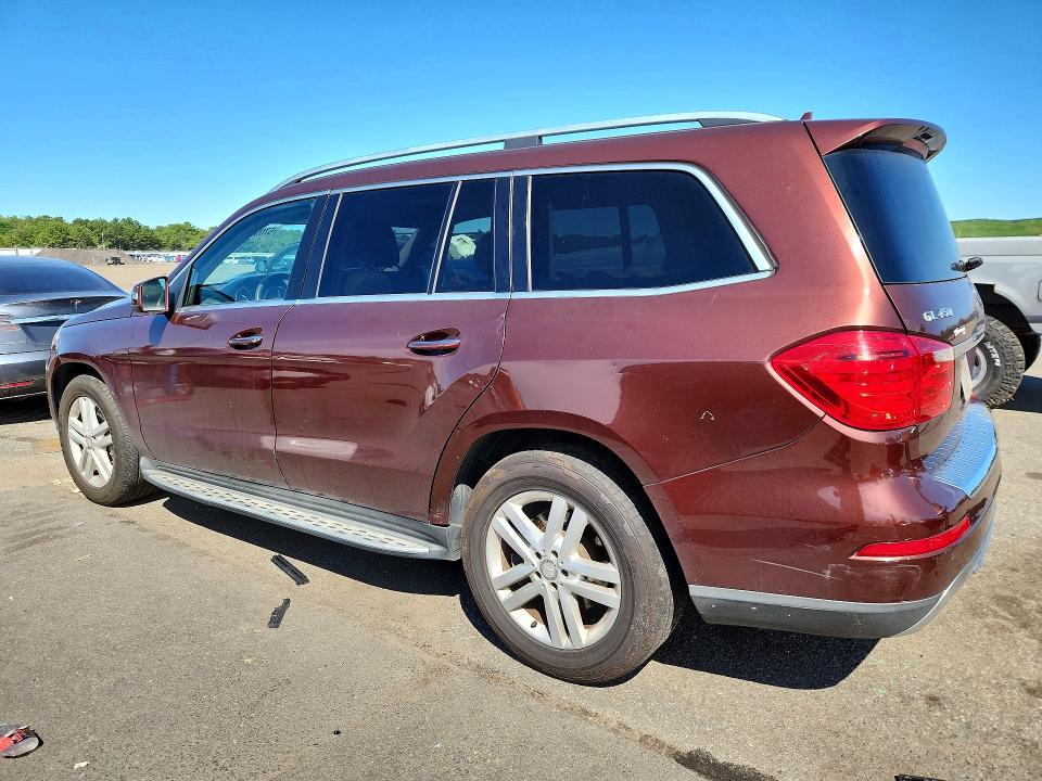 Photo 2 from auction – 2013 MERCEDES-BENZ GL with VIN 4JGDF7CE1DA124385