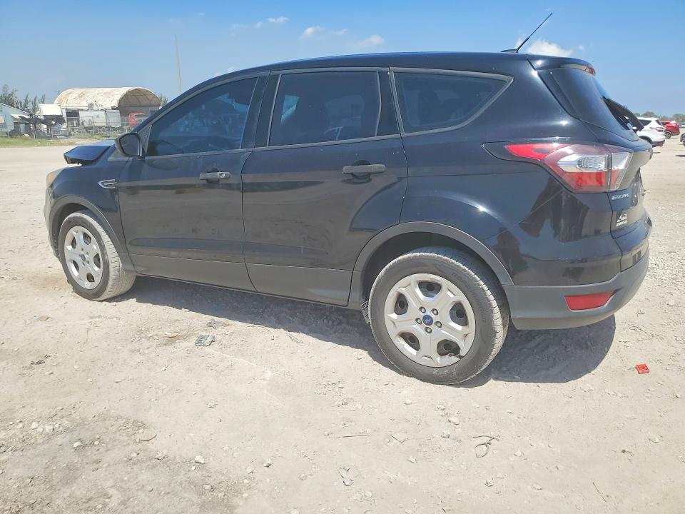 Photo 2 from auction – 2017 FORD ESCAPE with VIN 1FMCU0F76HUA91331