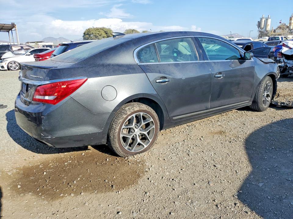 Photo 3 from auction – 2016 BUICK LACROSSE with VIN 1G4G45G3XGF234021