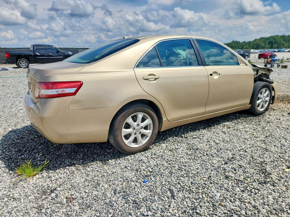 Photo 3 from auction – 2011 TOYOTA CAMRY with VIN 4T1BF3EKXBU622700
