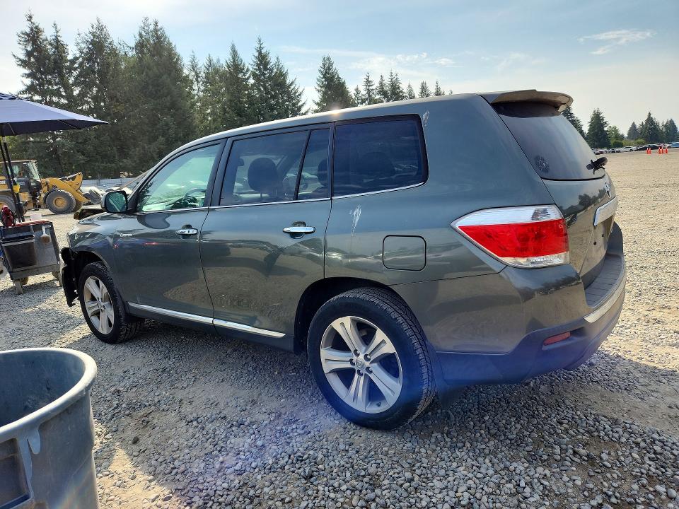 Photo 2 from auction – 2013 TOYOTA HIGHLANDER with VIN 5TDDK3EH0DS273244