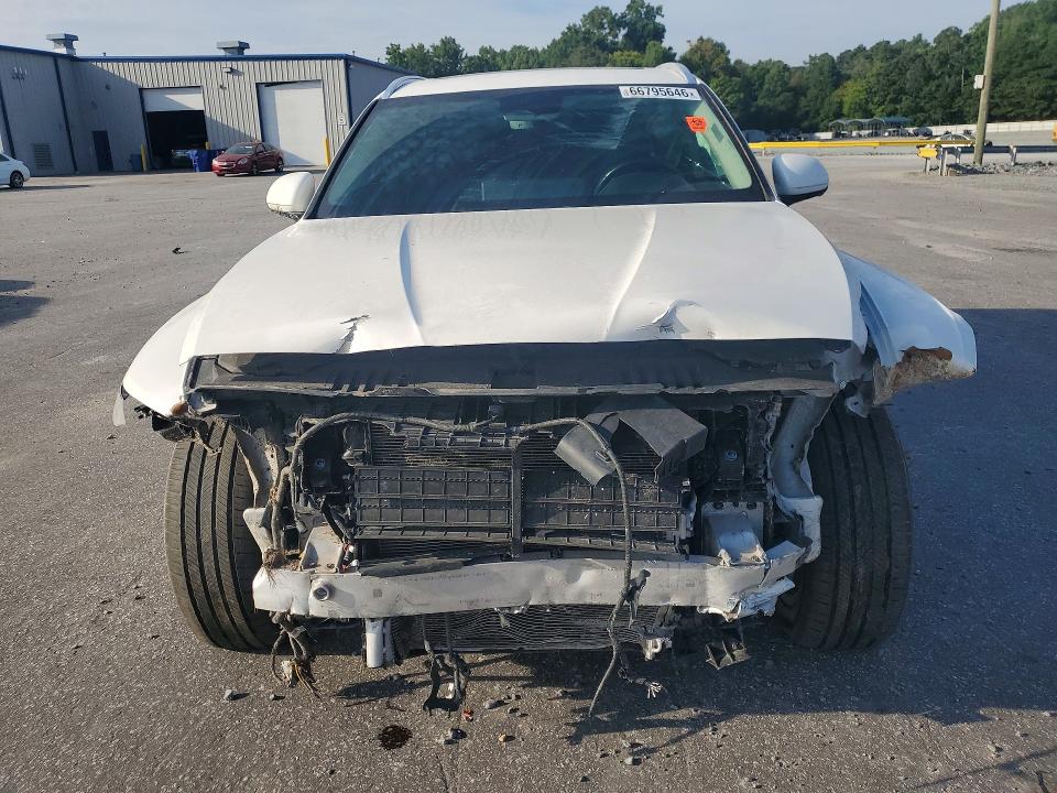Photo 5 from auction – 2021 GENESIS GV80 with VIN KMUHB4SB6MU048813